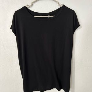 Black backless athletic tank by Old Navy! Size small and worn once!